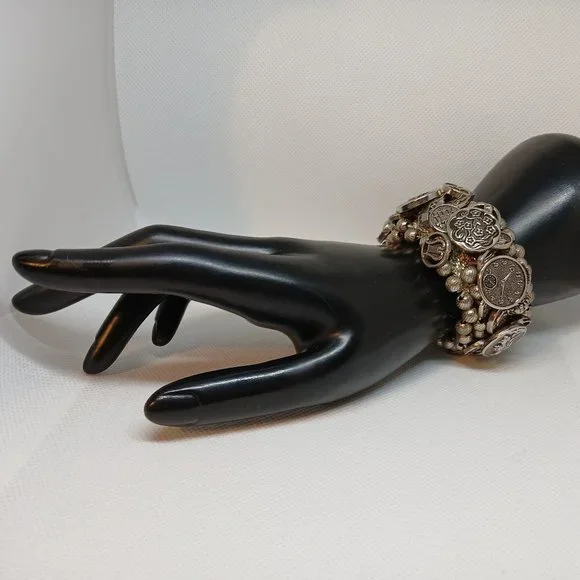 Vintage Retro Reproduction Aestetic Revival Elastic Band Button Bracelet #2W - Picture 2 of 14